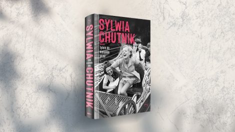 Sylwia Chutnik Tyłem do kierunku jazdy